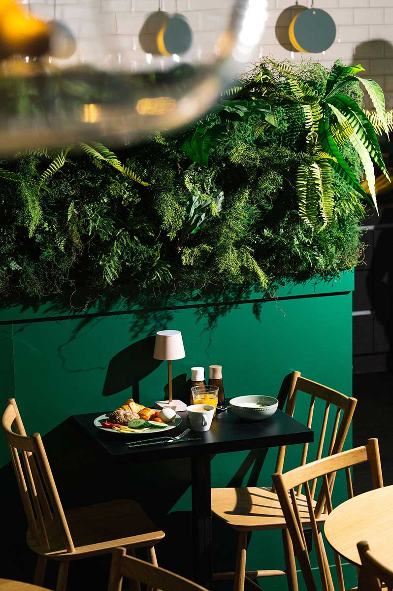 Qbic-Hotel-WTC-Amsterdam-breakfast-17