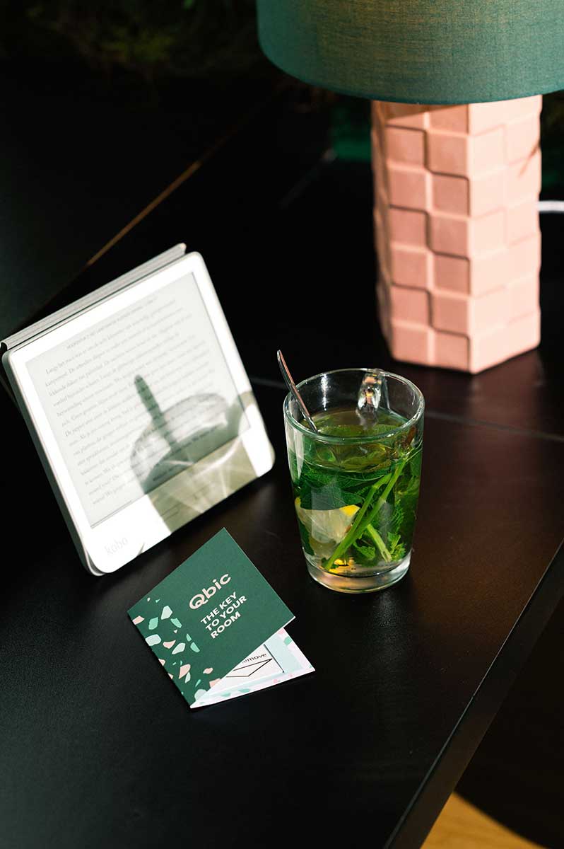 Qbic-Hotel-WTC-Amsterdam-detail-tea-03