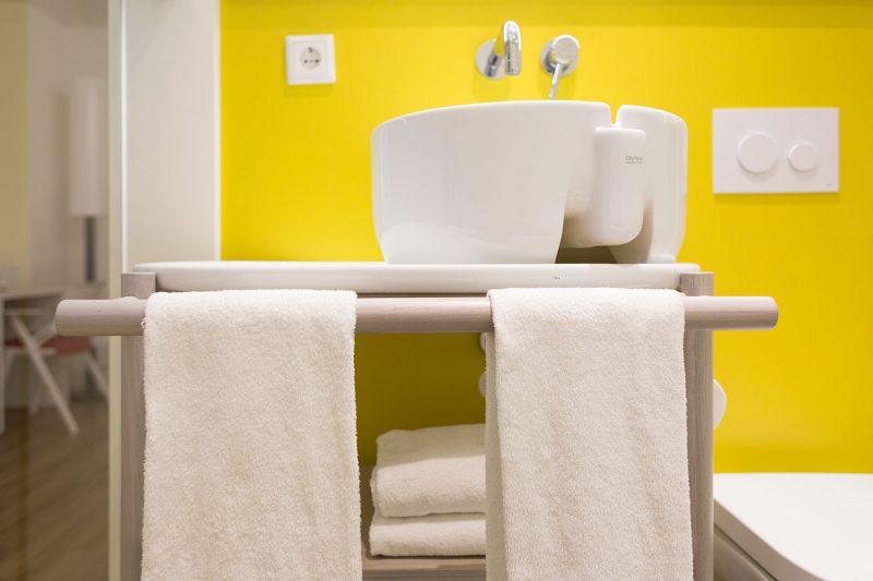 Qbic Hotel WTC Amsterdam bathroom