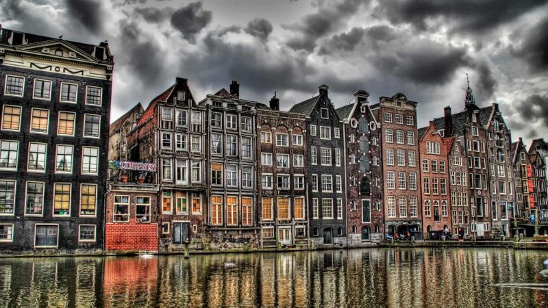 amsterdam-canals-1